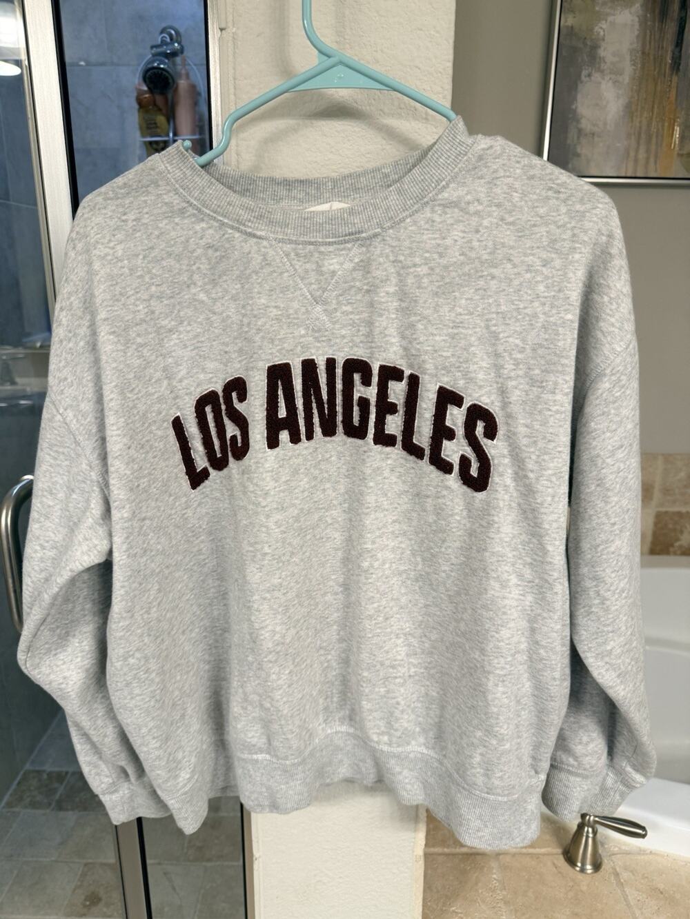 H&M Los Angeles Sweatshirt Women’s Medium Gray Cropped Crewneck Pullover Casual